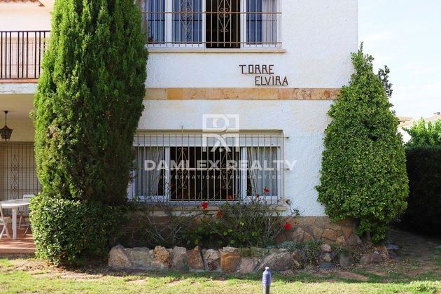 Foto 2 de Chalet en venta en Puig Ses Forques-Torre Colomina de 6 habitaciones con terraza y piscina