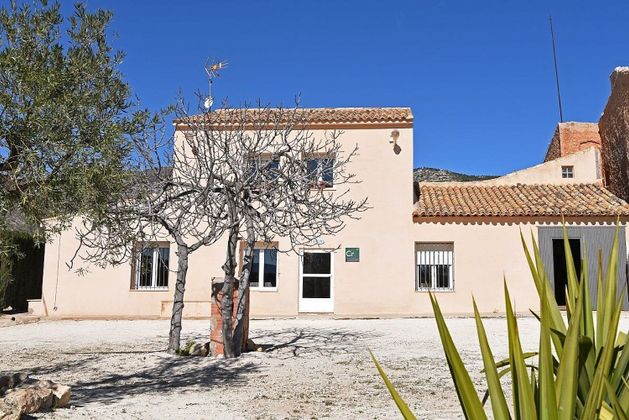 Foto 2 de Xalet en venda a Jumilla de 4 habitacions amb terrassa i garatge