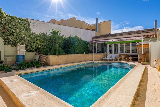 Foto 1 de Casa adossada en venda a Pinós de 3 habitacions amb terrassa i piscina