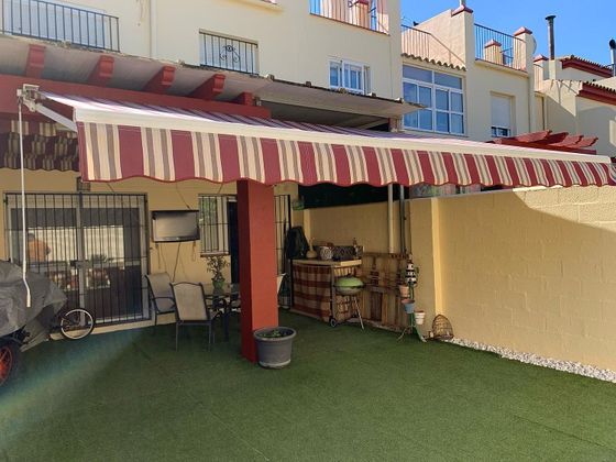 Foto 1 de Casa en venda a Puerto Real de 4 habitacions amb terrassa i jardí