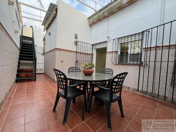 Foto 1 de Chalet en venta en Camposoto - Gallineras de 5 habitaciones con garaje y aire acondicionado