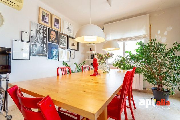 Foto 1 de Casa adossada en venda a calle Vall D'aran de 2 habitacions amb terrassa i jardí