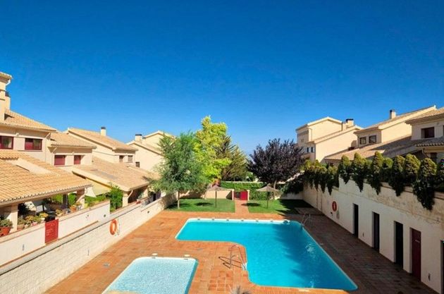 Foto 2 de Xalet en venda a calle Adva de la Cañada de 3 habitacions amb terrassa i piscina