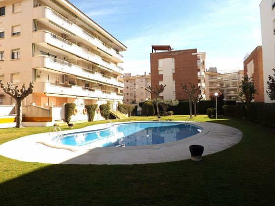 Foto 2 de Venta de piso en avenida De la Cossetània de 3 habitaciones con terraza y piscina