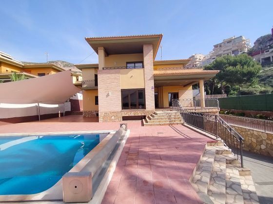 Foto 1 de Venta de chalet en El Faro - El Dossel de 4 habitaciones con terraza y piscina