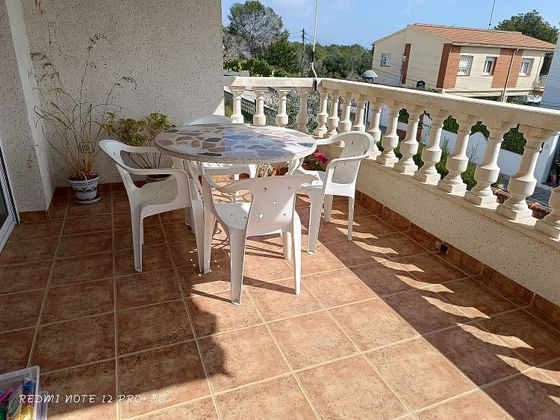 Foto 2 de Venta de chalet en Residencial de 3 habitaciones con terraza y piscina