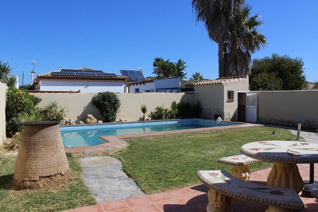 Foto 2 de Xalet en venda a Ctra de La Playa - La Coquina de 3 habitacions amb piscina i jardí