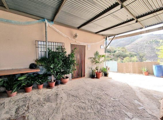 Foto 1 de Piso en venta en Vélez de Benaudalla de 2 habitaciones con terraza