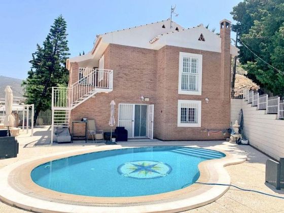 Foto 1 de Casa rural en lloguer a Torrenueva de 4 habitacions amb terrassa i piscina