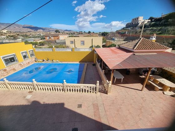 Foto 1 de Casa rural en venda a Pechina de 5 habitacions amb terrassa i piscina