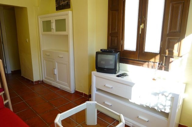 Foto 2 de Alquiler de piso en Albaicín de 1 habitación con muebles y aire acondicionado