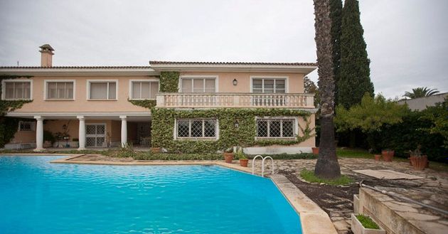 Foto 1 de Xalet en venda a travesía De Dalt de 6 habitacions amb terrassa i piscina