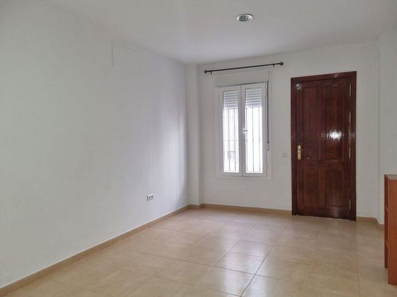 Foto 2 de Venta de piso en Moguer de 3 habitaciones y 78 m²