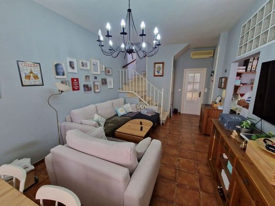 Foto 1 de Venta de casa en Moguer de 4 habitaciones con balcón y aire acondicionado