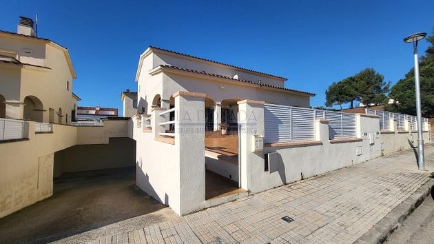Foto 1 de Casa en venta en Port - Horta de Santa María de 4 habitaciones con terraza y garaje