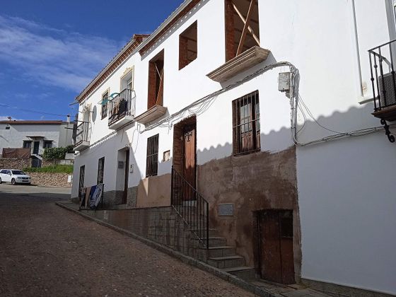 Foto 2 de Casa en venda a calle Juliana Perez de 4 habitacions amb garatge