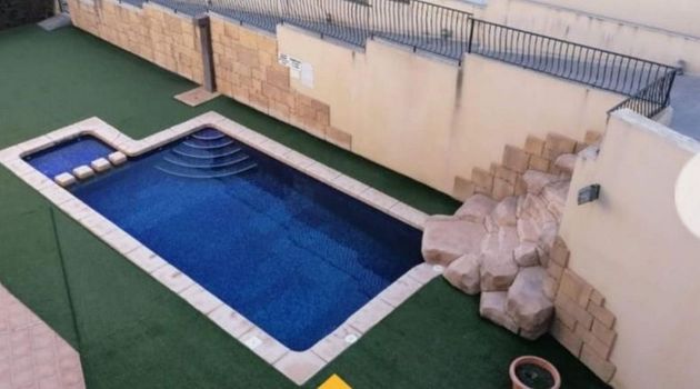 Foto 1 de Pis en venda a urbanización Los Geraneos de 2 habitacions amb terrassa i piscina