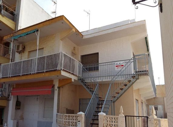 Foto 1 de Dúplex en venta en Los Nietos de 5 habitaciones con terraza y balcón