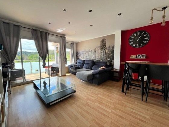 Foto 1 de Pis en venda a Sarrià de Ter de 2 habitacions amb terrassa i aire acondicionat