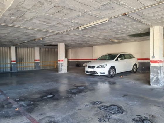 Foto 2 de Garatge en lloguer a Eixample Nord – La Devesa de 14 m²