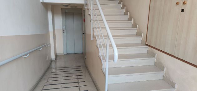 Foto 2 de Venta de piso en Centre - Reus de 2 habitaciones con balcón y aire acondicionado