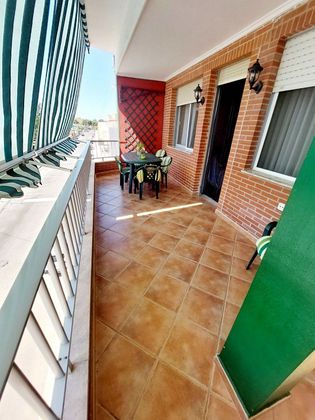 Foto 1 de Piso en venta en Centro - Alcazares, Los de 4 habitaciones con terraza y garaje