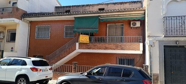 Foto 1 de Chalet en venta en Maracena de 3 habitaciones con terraza y garaje