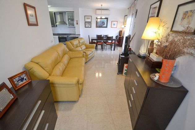 Foto 2 de Venta de piso en Sant Jaume d´Enveja de 4 habitaciones con terraza y garaje