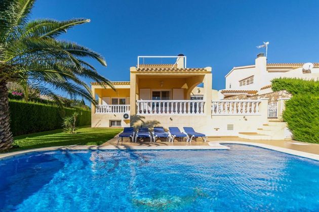 Foto 2 de Chalet en venta en Roques Daurades-L'Estany de 6 habitaciones con terraza y piscina
