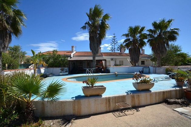 Foto 1 de Xalet en venda a Deltebre de 9 habitacions amb terrassa i piscina
