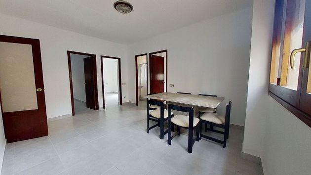 Foto 1 de Pis en venda a Espronceda - Campoamor - Santa Pau de 3 habitacions i 70 m²