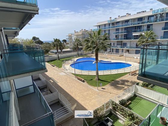 Foto 2 de Pis en venda a calle Riu Brugent de 4 habitacions amb terrassa i piscina
