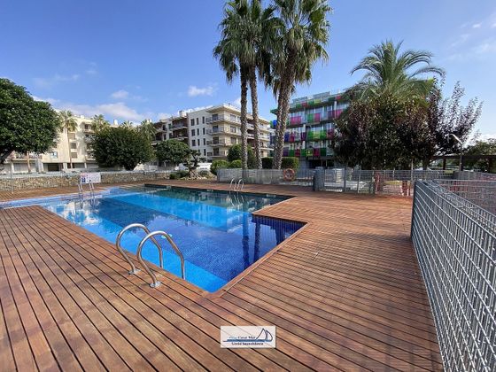 Foto 2 de Àtic en venda a calle Riu Brugent de 3 habitacions amb terrassa i piscina