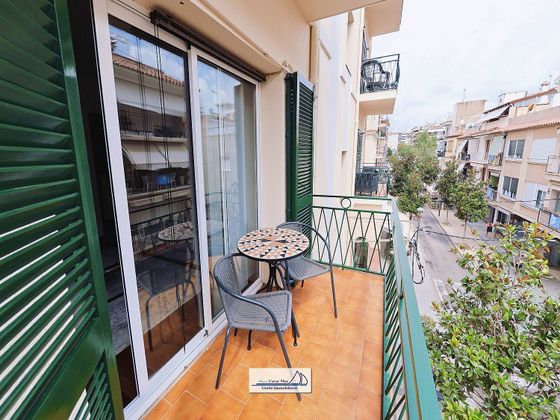 Foto 2 de Dúplex en venda a calle De Pau Casals de 4 habitacions amb terrassa i balcó