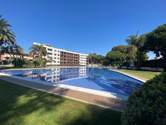 Foto 1 de Pis en venda a avenida Diputación de 4 habitacions amb terrassa i piscina