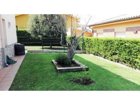 Foto 2 de Casa en venda a Sant Julià de Vilatorta de 4 habitacions amb garatge i jardí