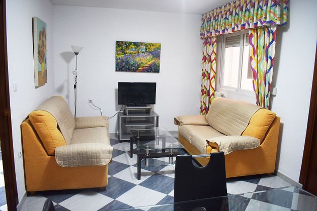 Foto 1 de Piso en alquiler en Camino de Ronda - Rosaleda de 3 habitaciones con muebles y calefacción