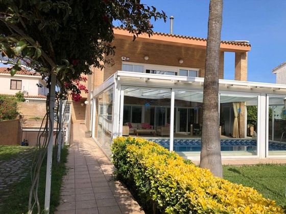 Foto 2 de Casa en venda a L' Hospitalet de l'Infant de 5 habitacions amb terrassa i piscina
