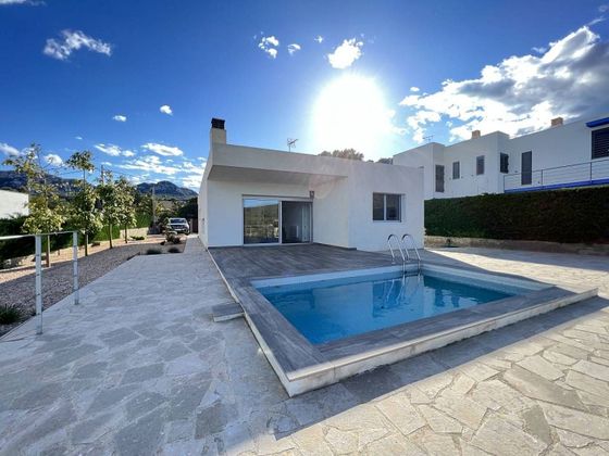Foto 1 de Casa en venda a Pratdip de 3 habitacions amb terrassa i piscina
