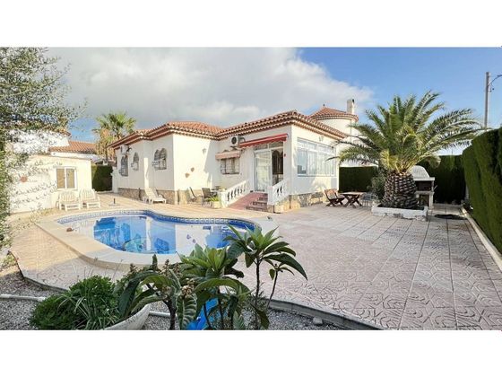 Foto 1 de Casa en venta en Mont-Roig de 2 habitaciones con terraza y piscina