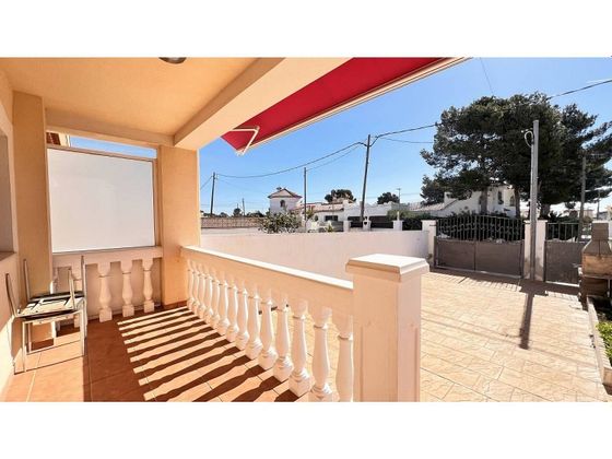 Foto 2 de Casa adosada en venta en Miami Platja - Miami Playa de 4 habitaciones con terraza y garaje