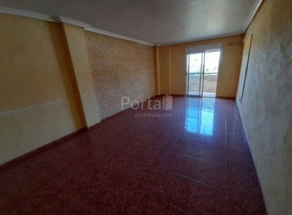 Foto 2 de Piso en venta en Beniaján de 3 habitaciones con terraza y garaje