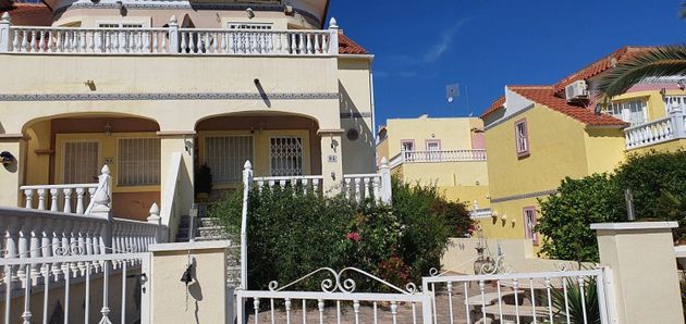 Foto 1 de Xalet en venda a Pinar de Campoverde de 2 habitacions amb terrassa