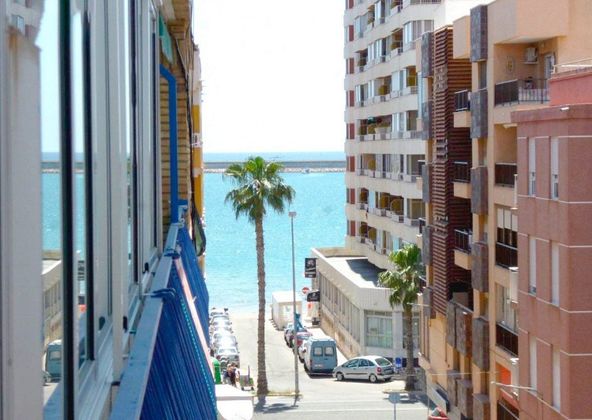 Foto 2 de Piso en venta en  El Acequión - Los Naúfragos de 3 habitaciones con terraza y balcón
