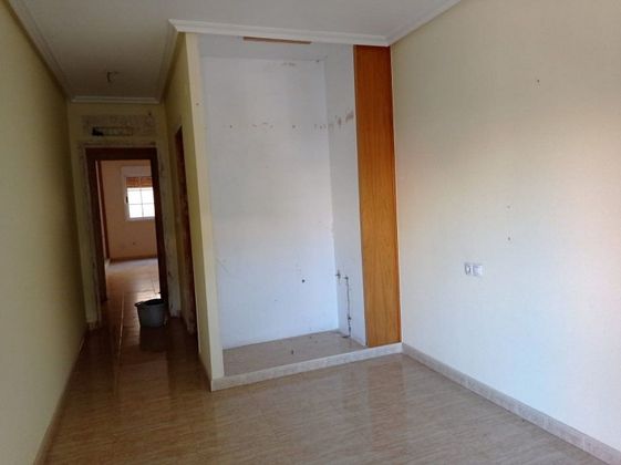 Foto 2 de Venta de piso en Beniel de 2 habitaciones y 135 m²
