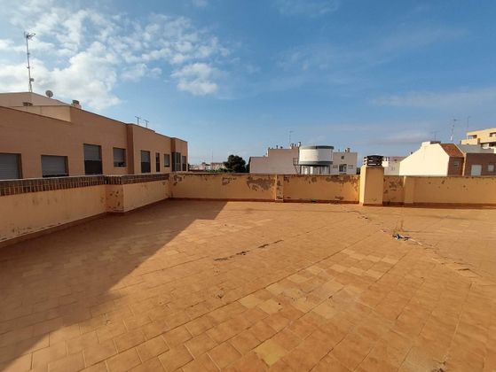 Foto 1 de Ático en venta en Torre-Pacheco ciudad de 3 habitaciones con terraza y balcón