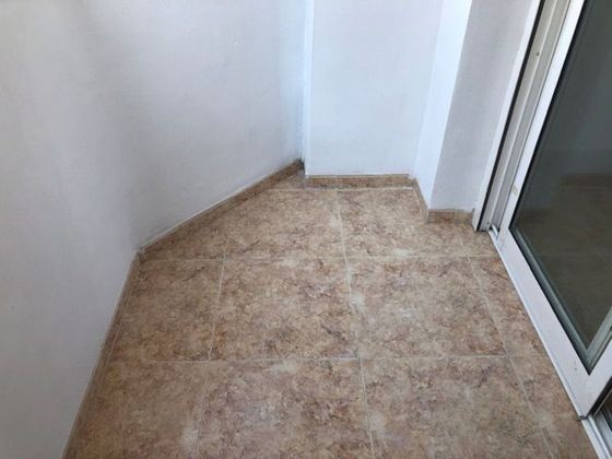 Foto 2 de Venta de piso en Abarán de 3 habitaciones con terraza y garaje