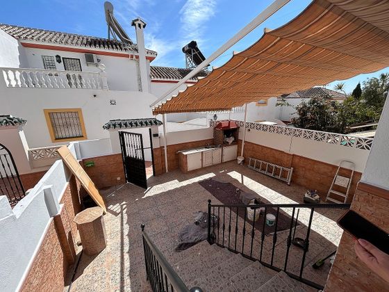 Foto 2 de Alquiler de casa en urbanización La Serranía de 5 habitaciones con terraza y piscina