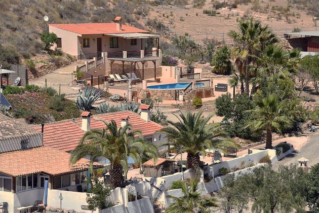 Foto 1 de Casa rural en venta en Águilas ciudad de 4 habitaciones con terraza y piscina