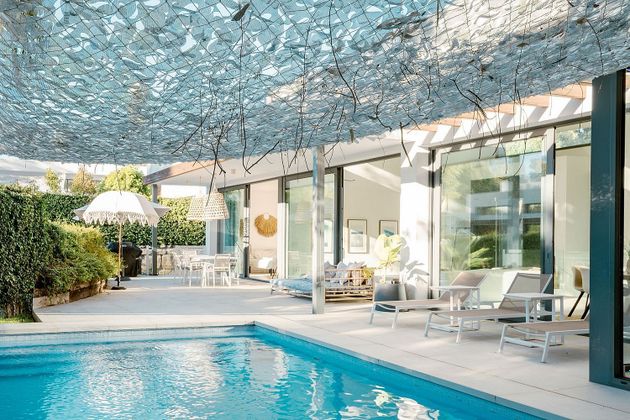 Foto 2 de Chalet en venta en urbanización Biarritz Golf de 4 habitaciones con terraza y piscina